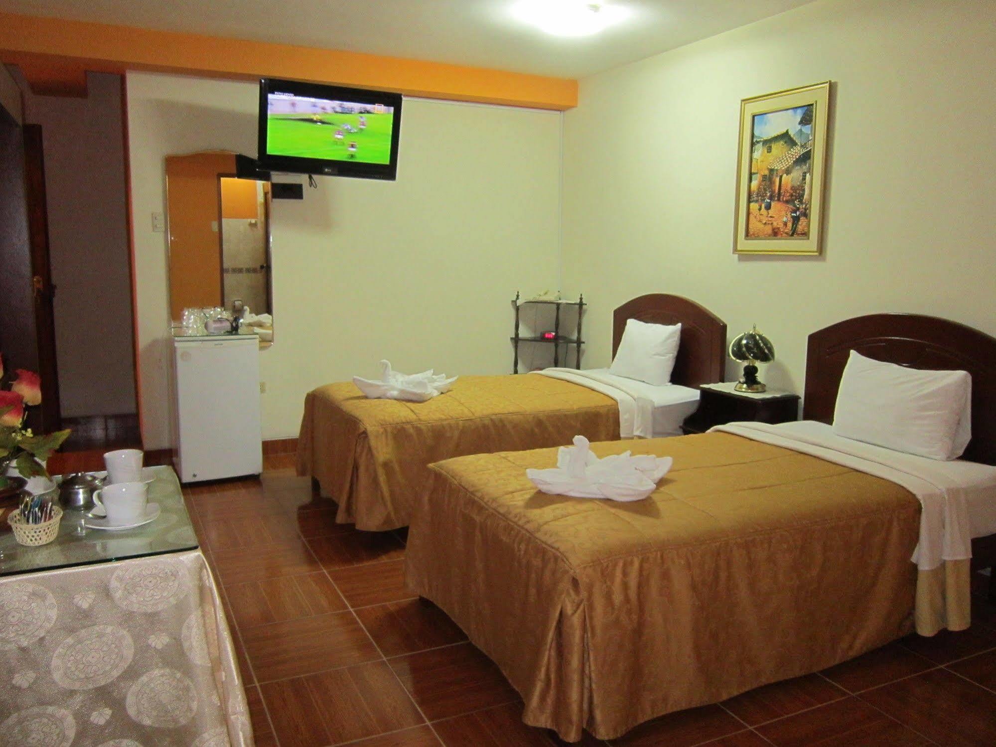Hotel Suite Plaza Trujillo Exteriér fotografie